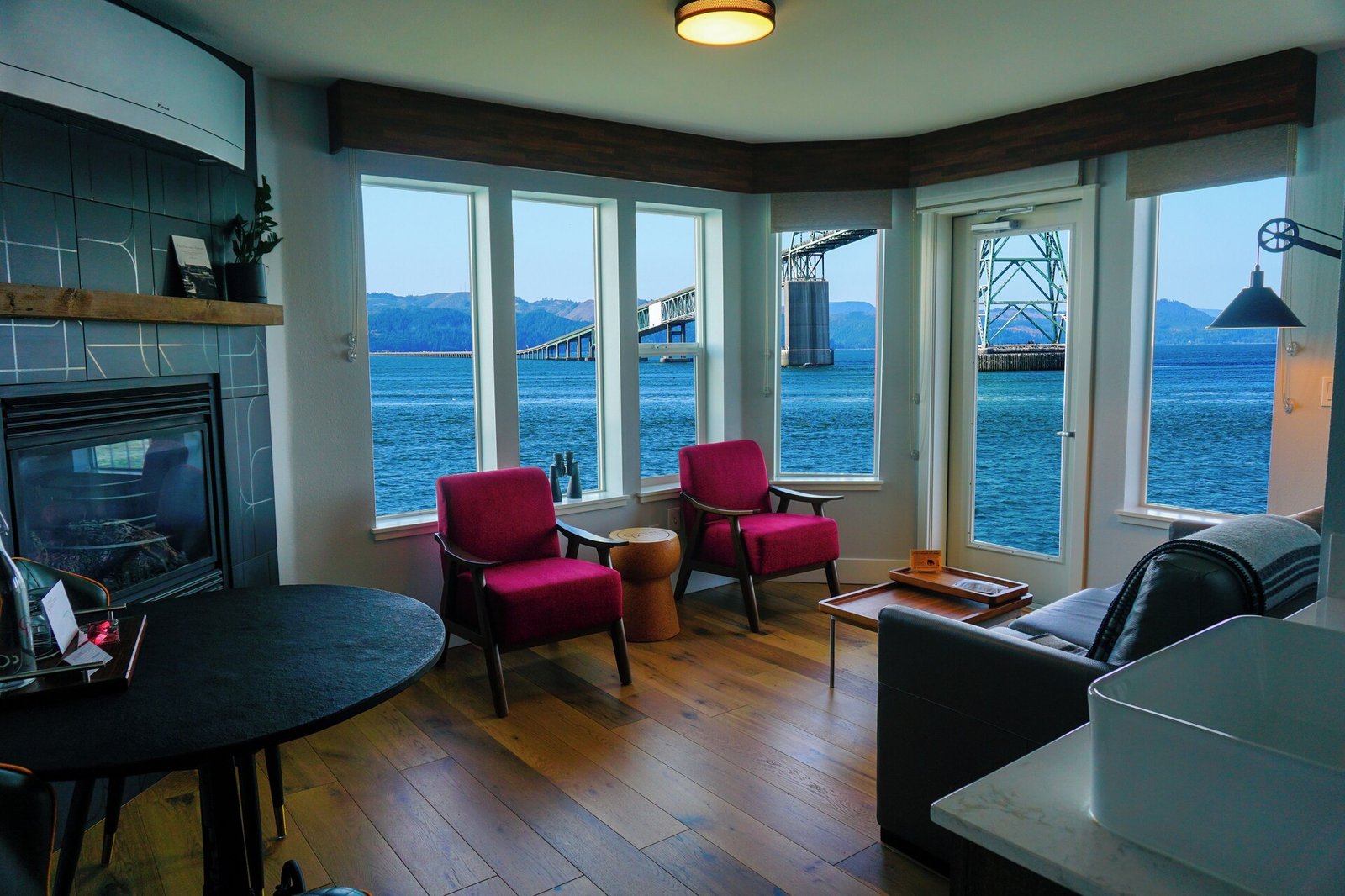 Cannery Pier Hotel & Spa, rooms