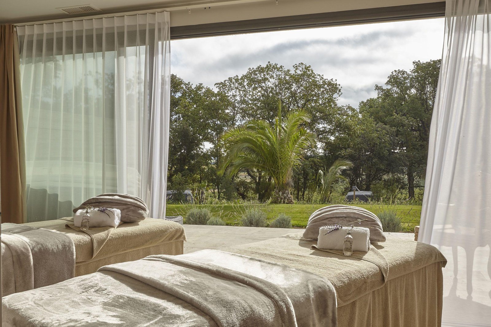 Château St Pierre de Serjac, the spa