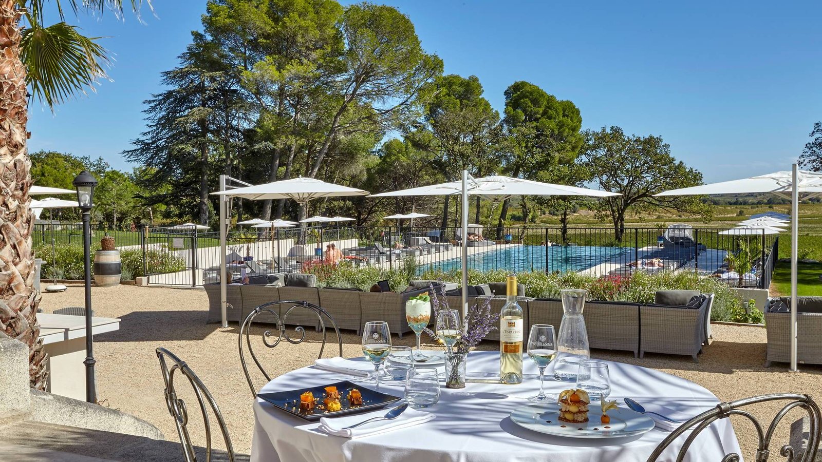 Château St Pierre de Serjac, le restaurant du château