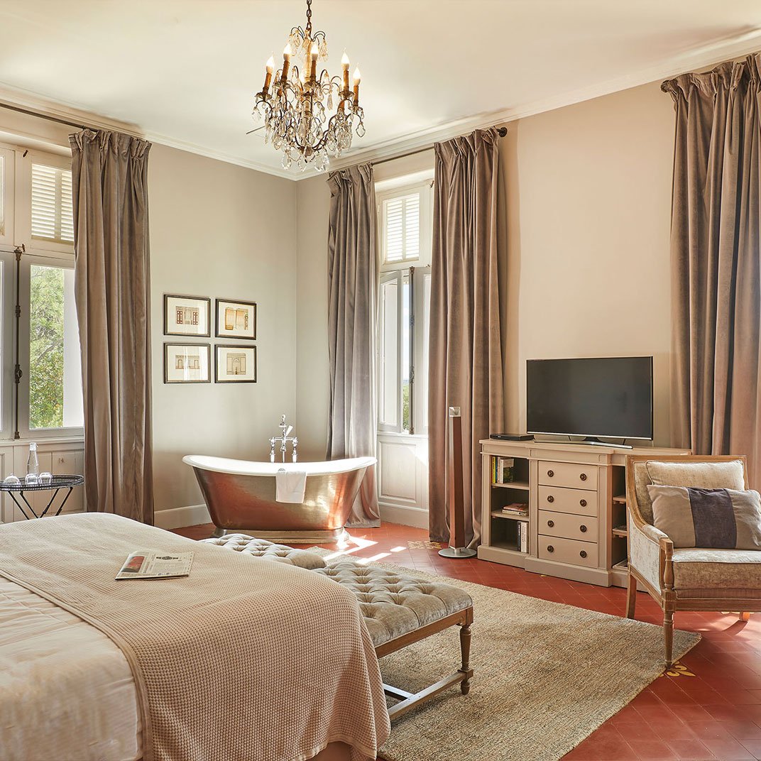 Château St Pierre de Serjac, rooms