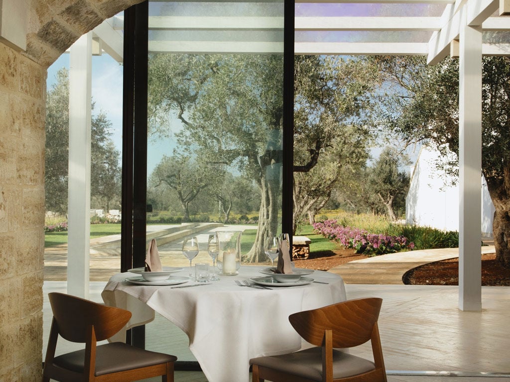 Secolario - Masseria del Viverbene, at the table