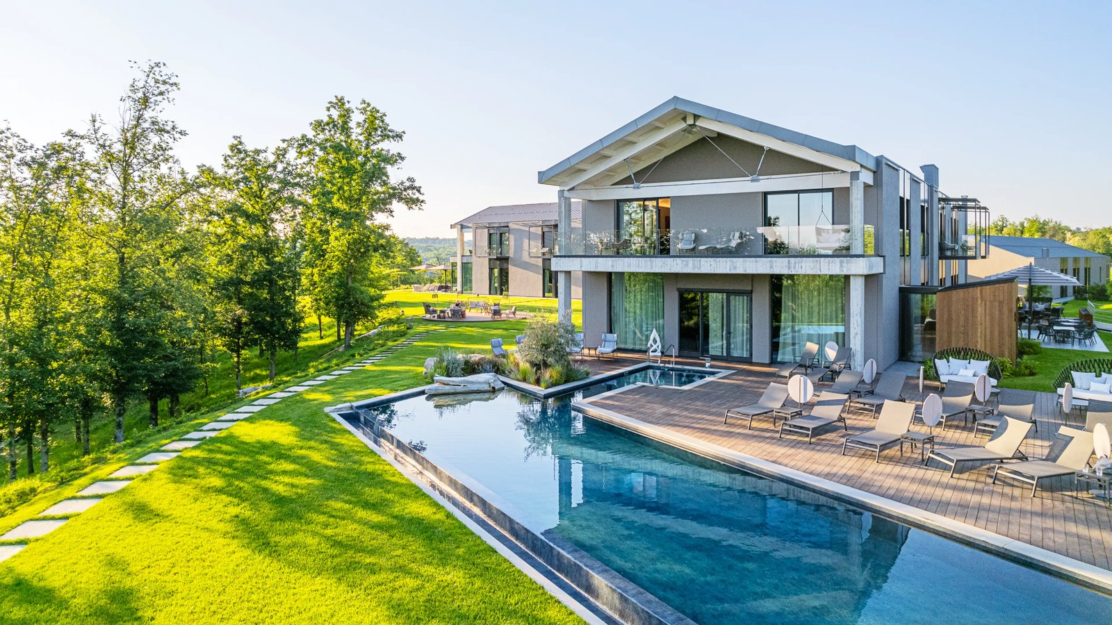 Le Cattedrali Relais by LAQUA Collection