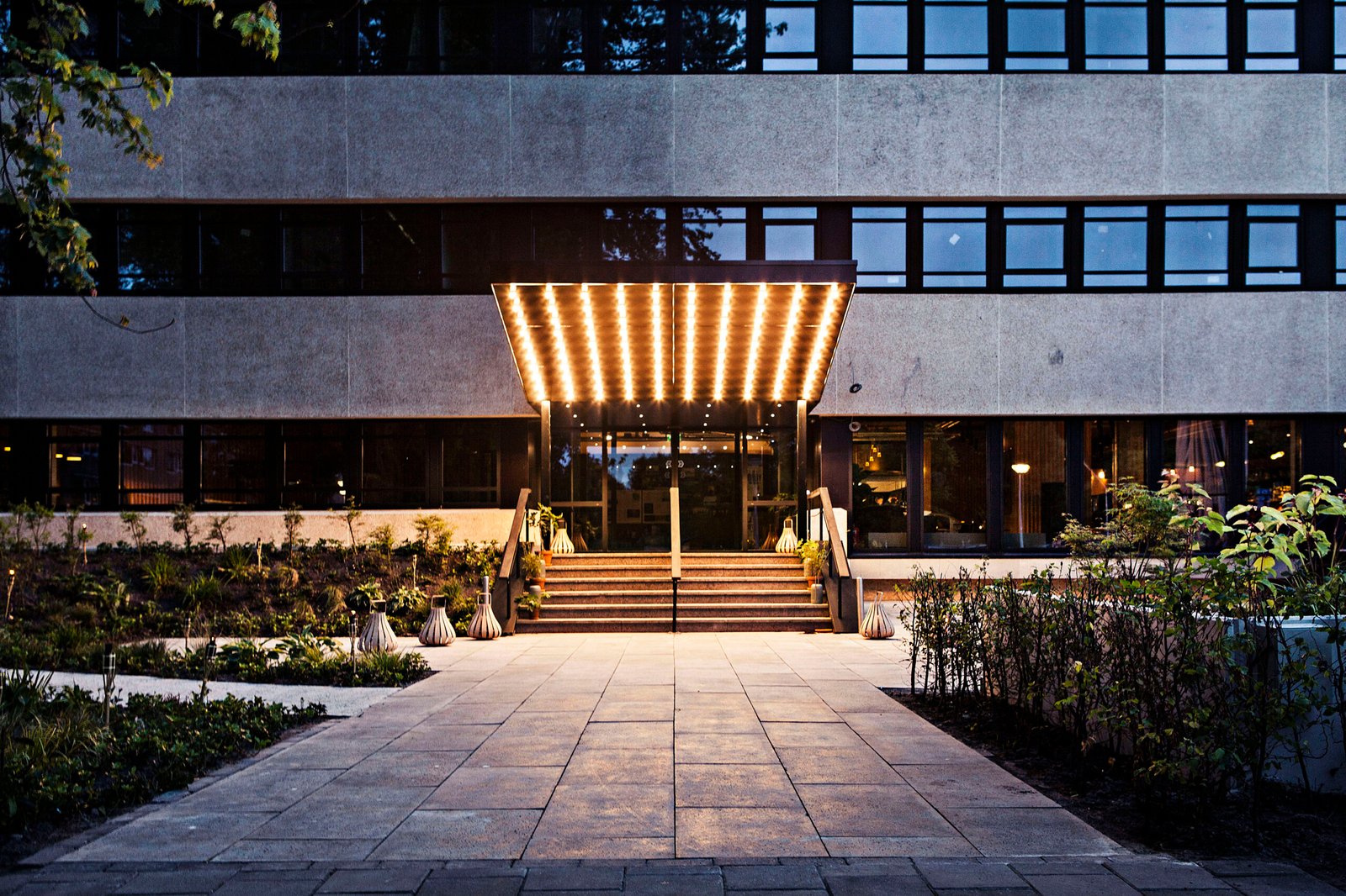 Hotel V Fizeaustraat — vibe