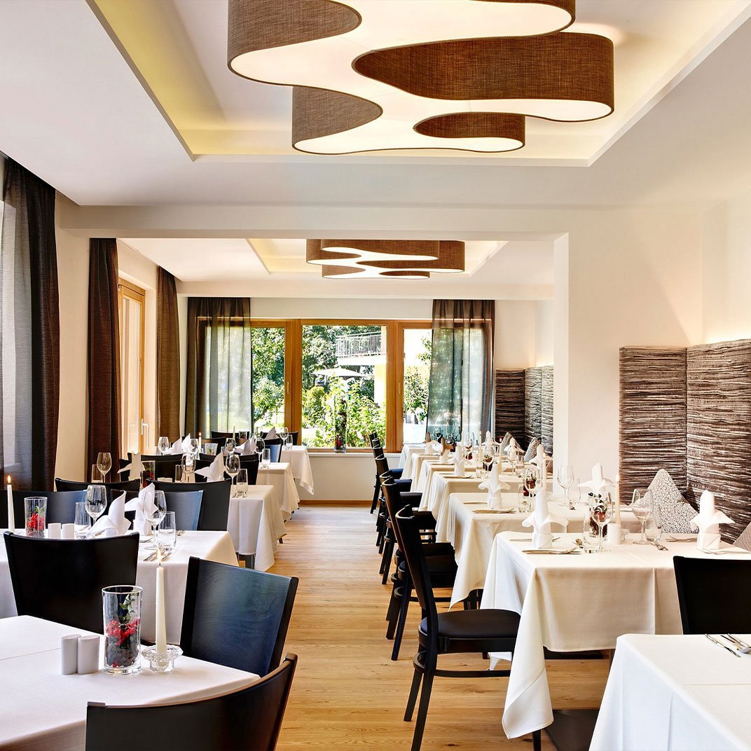 Huber's Boutiquehotel, at the table