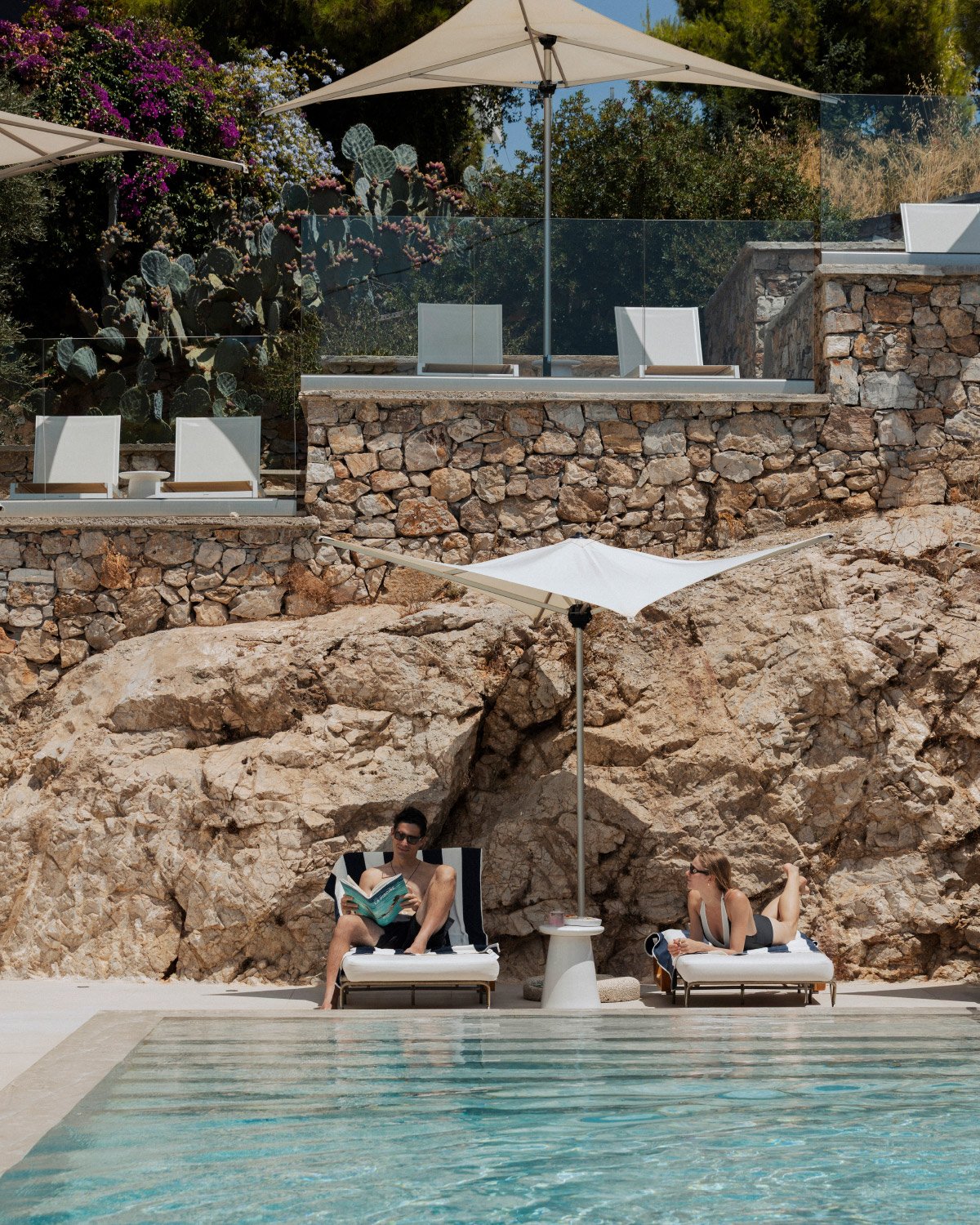 The Roc Club, A Hotel to Live®