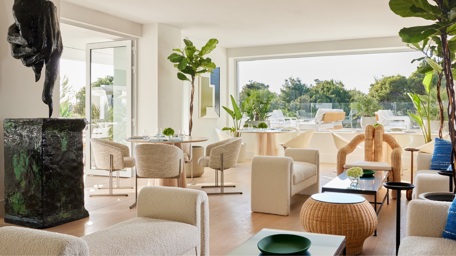 The Roc Club, A Hotel to Live®