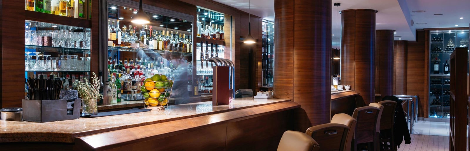 The Club Hotel & Spa, the club bar