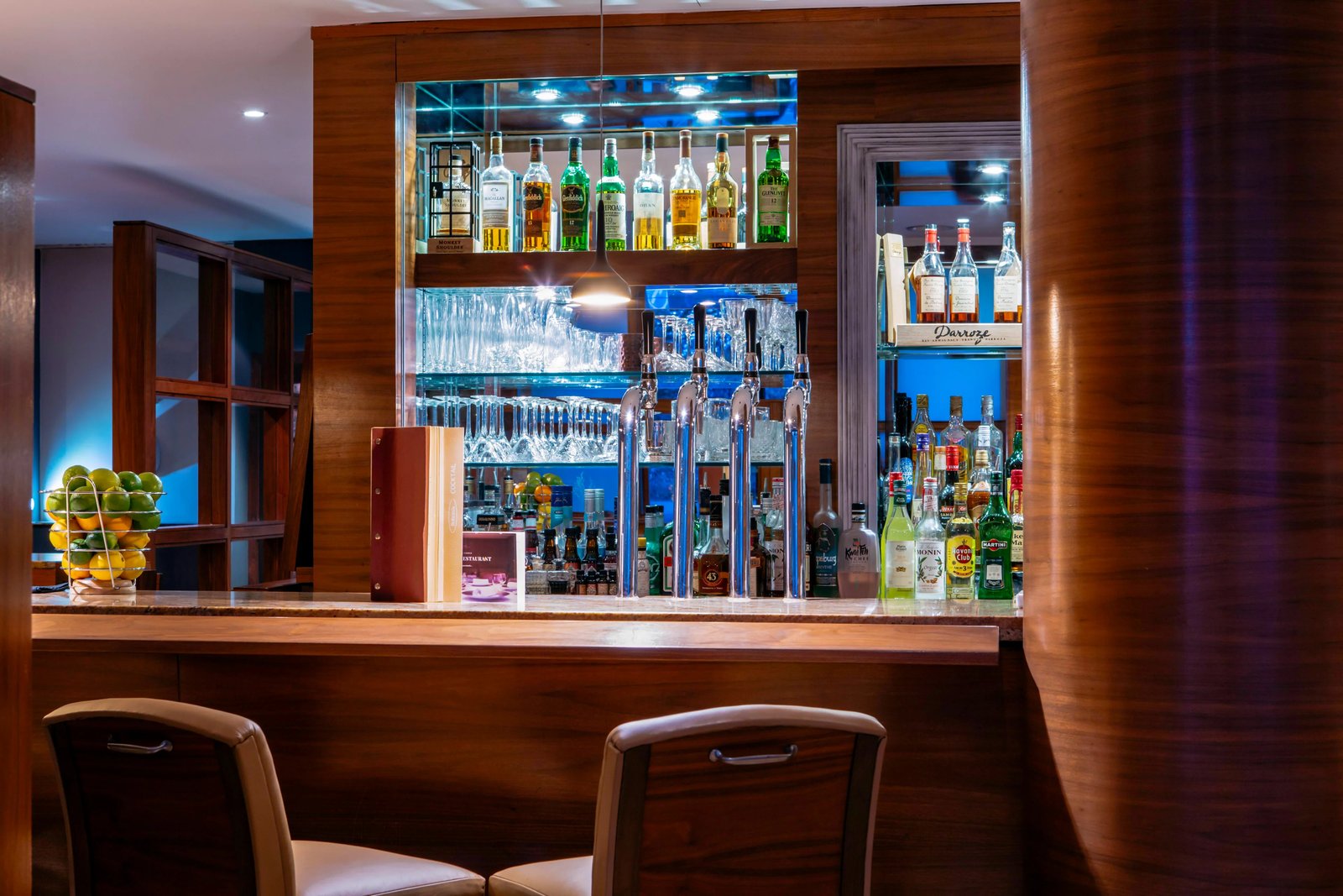 The Club Hotel & Spa, the club bar