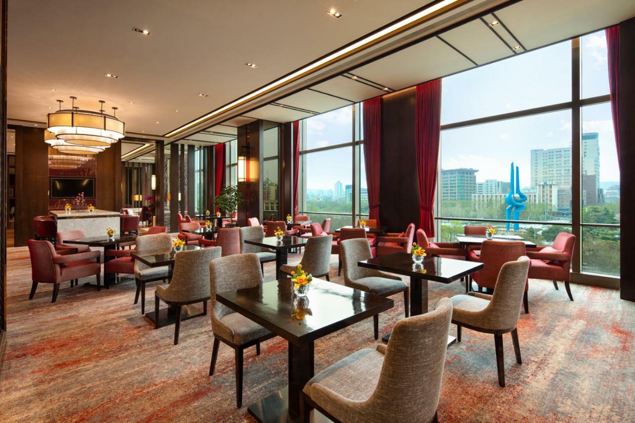 Shangri-La Hotel, Jinan, café spring
