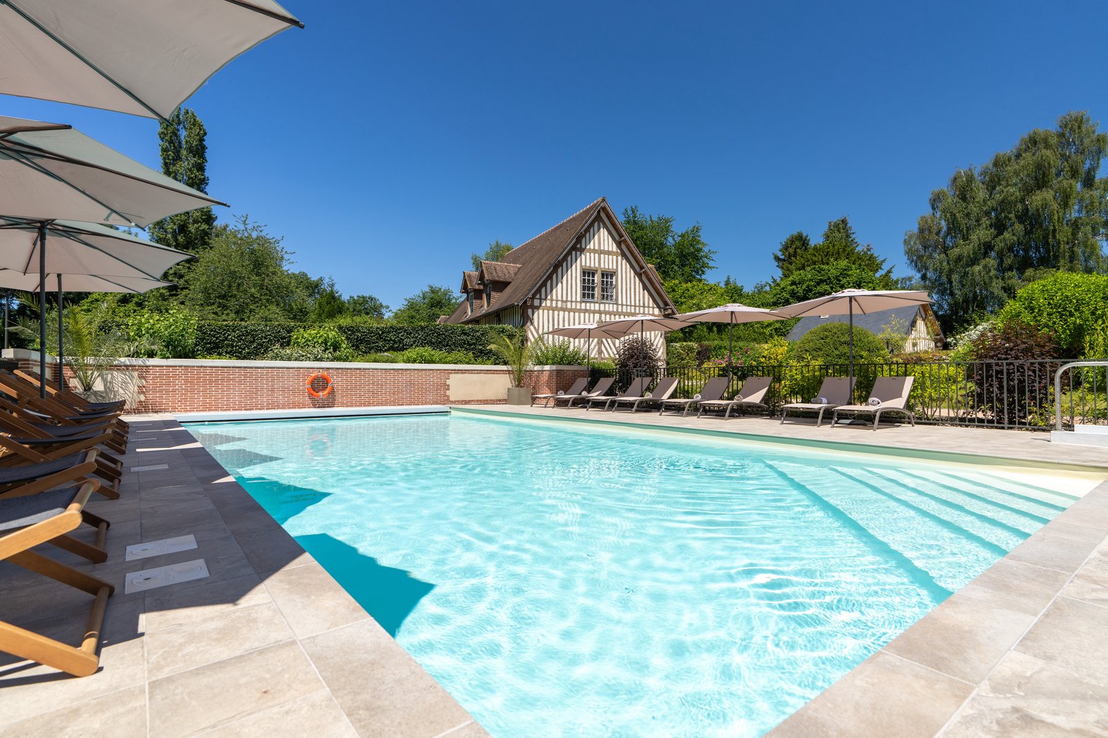 Les Manoirs des Portes de Deauville, the pool