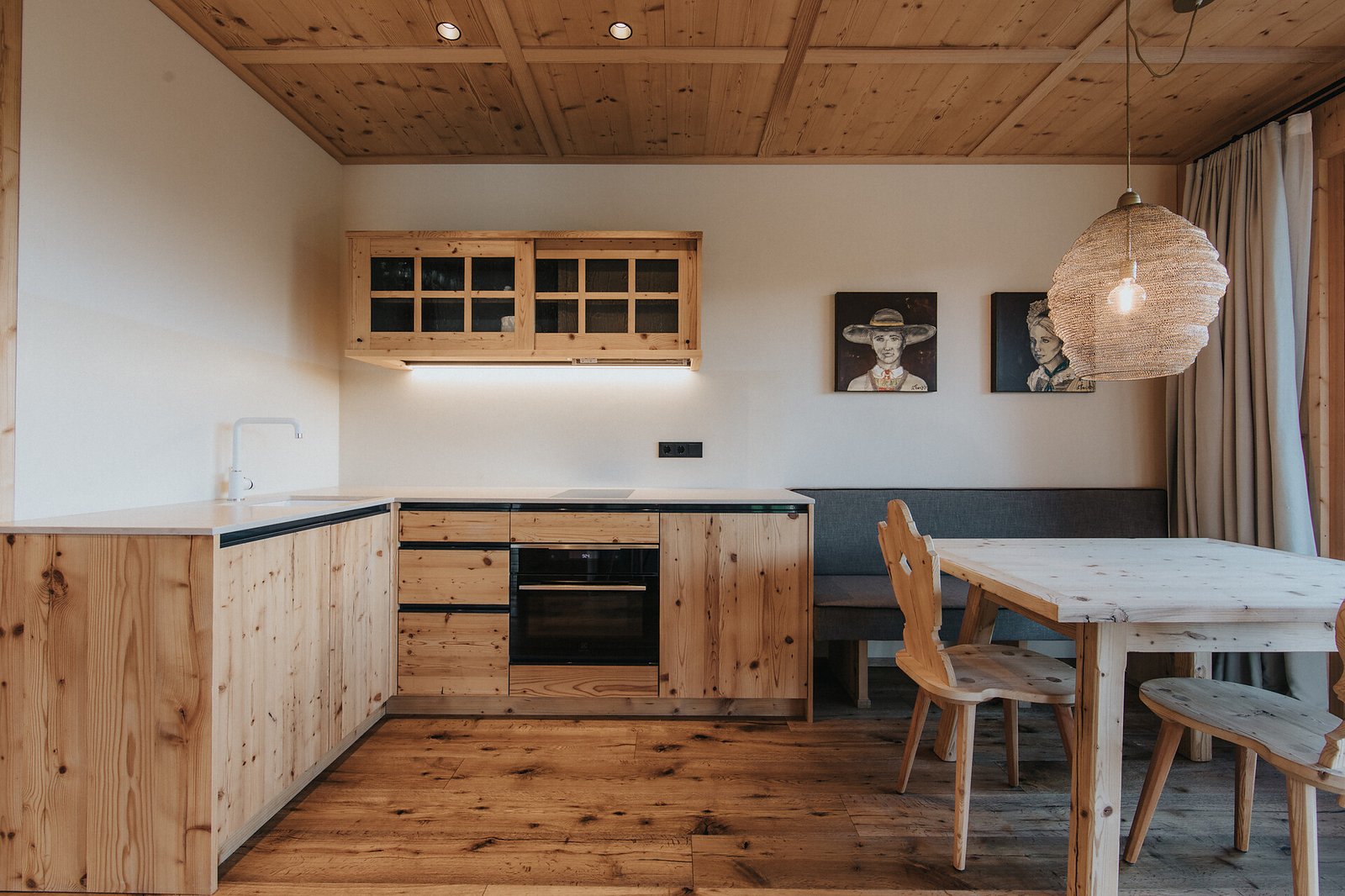 Presulis Slow Hideaway
