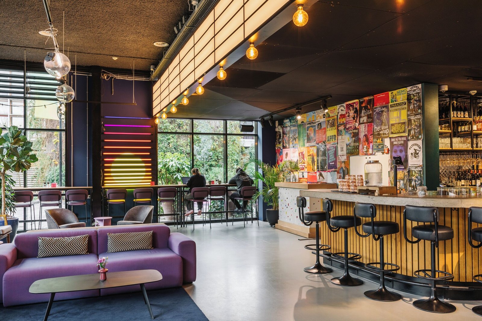 The Social Hub Amsterdam — vibe