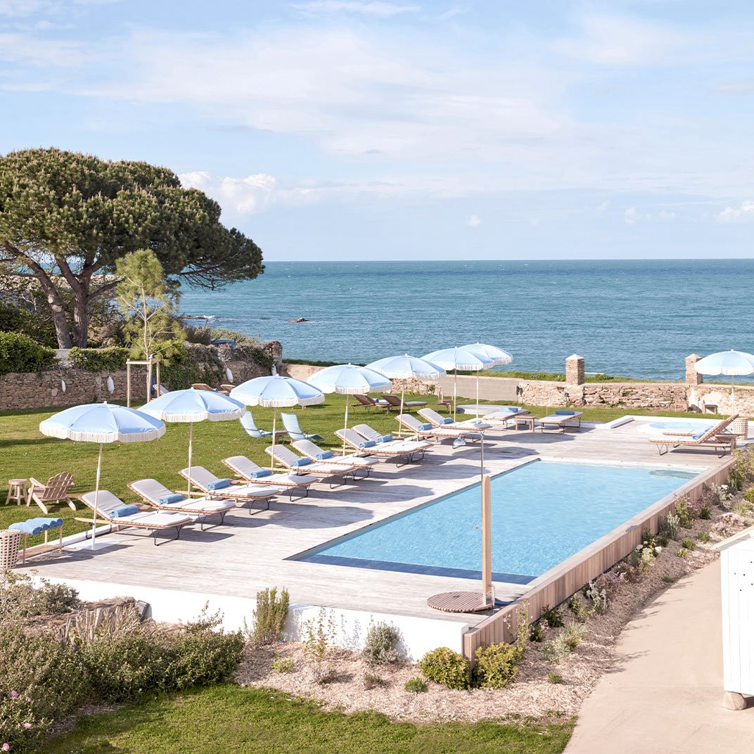 Les Hautes Mers, the pool