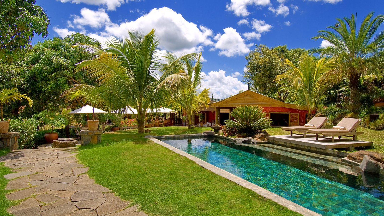 Lakaz Chamarel Exclusive Lodge, the pool