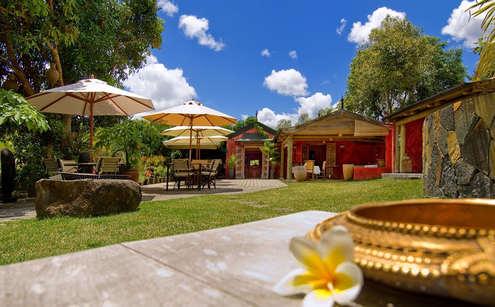 Lakaz Chamarel Exclusive Lodge, at the table