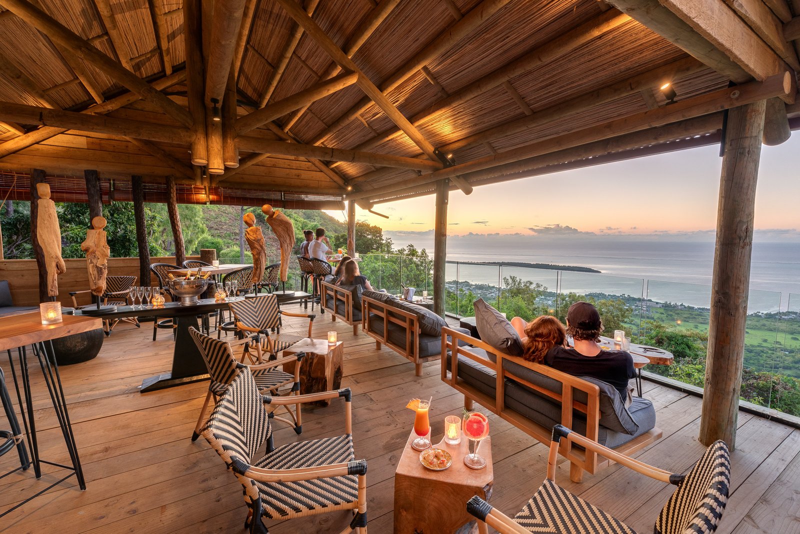 Lakaz Chamarel Exclusive Lodge, the view bar