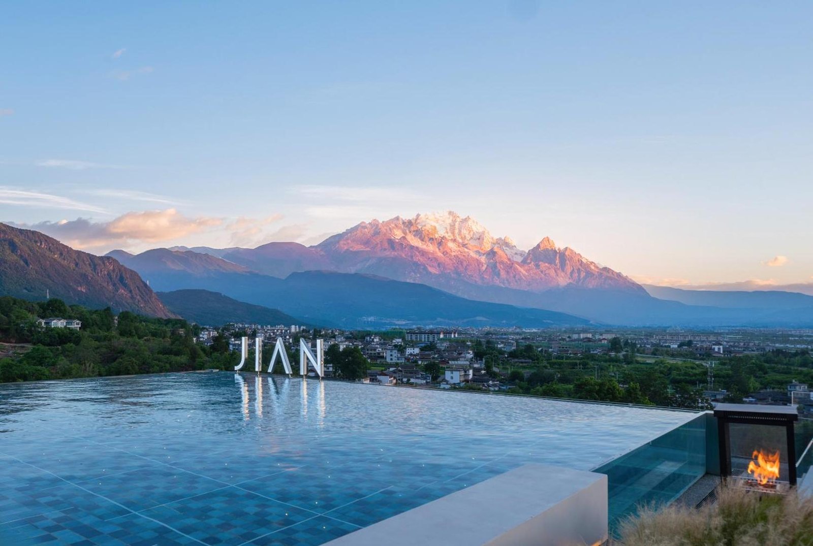 Xiangwang SOOOAN Luxury Resort Hotel, the pool