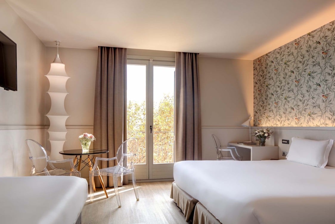 Hotel Duquesa de Cardona — vibe