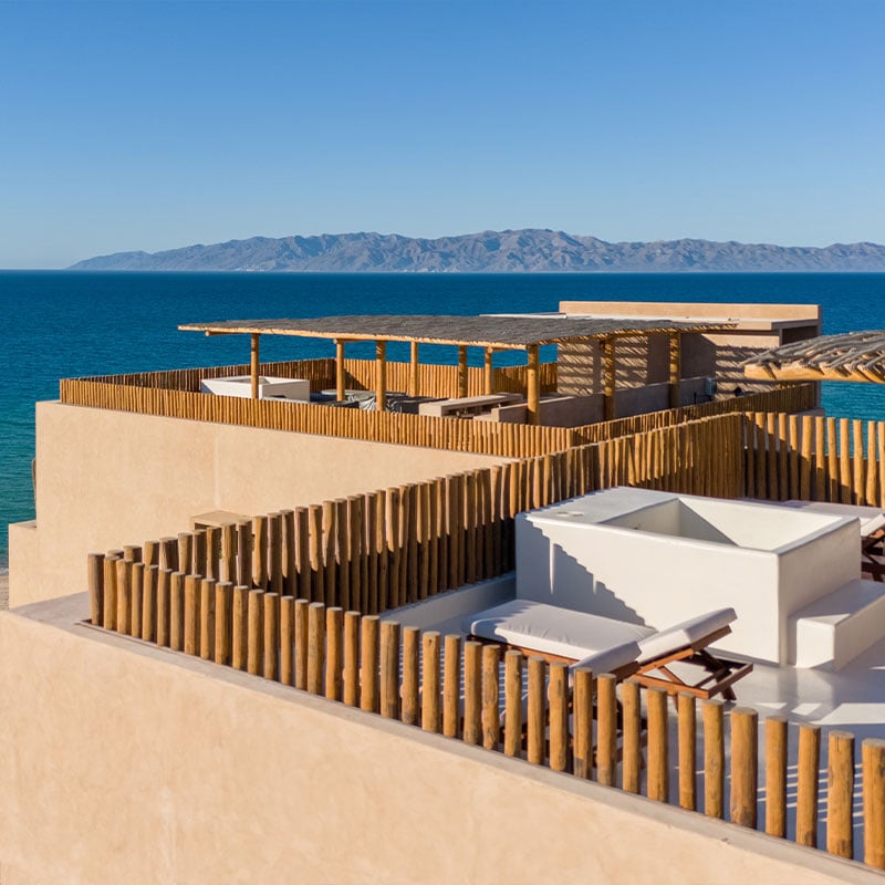 Amina Wind Resort, rooftop jacuzzis