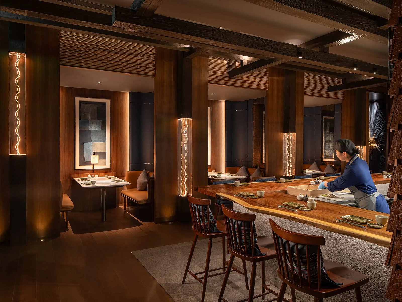 Grand Hyatt Kunming, at the table
