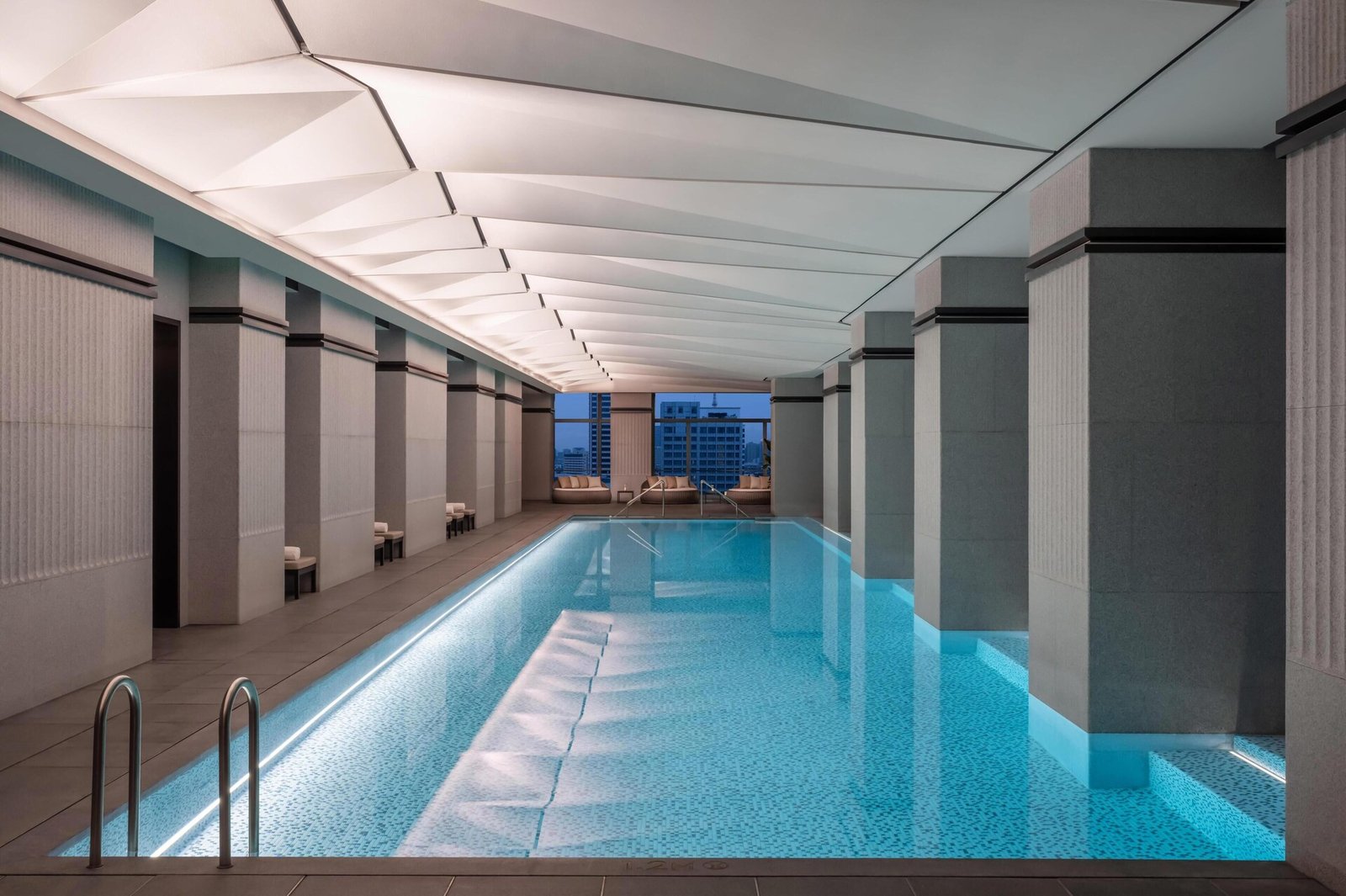 Grand Hyatt Kunming, the pool
