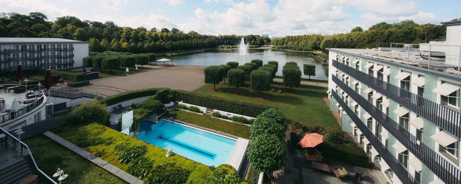 Parkhotel, the pool