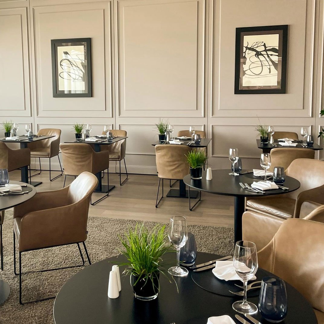 Grand Hotel Seeschlösschen Sea Retreat & Spa, at the table
