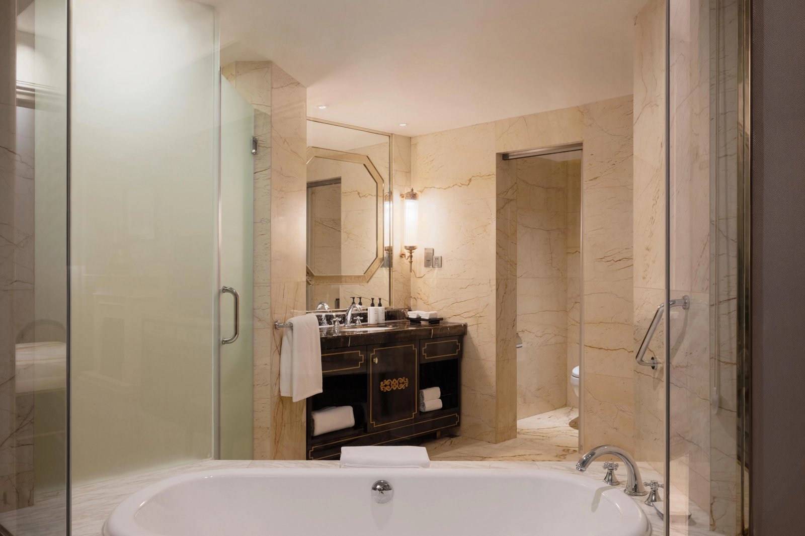Intercontinental Lhasa Paradise
