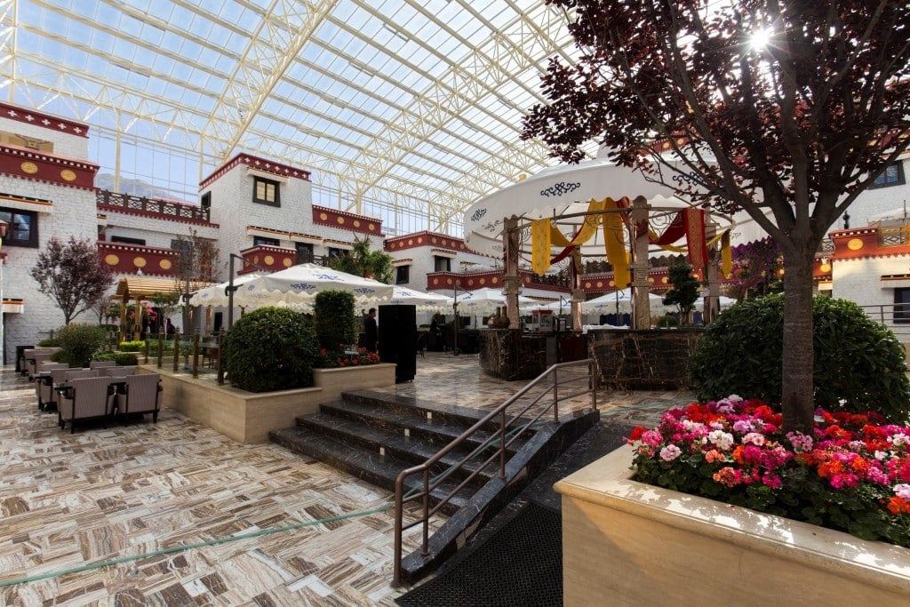 Intercontinental Lhasa Paradise, at the table