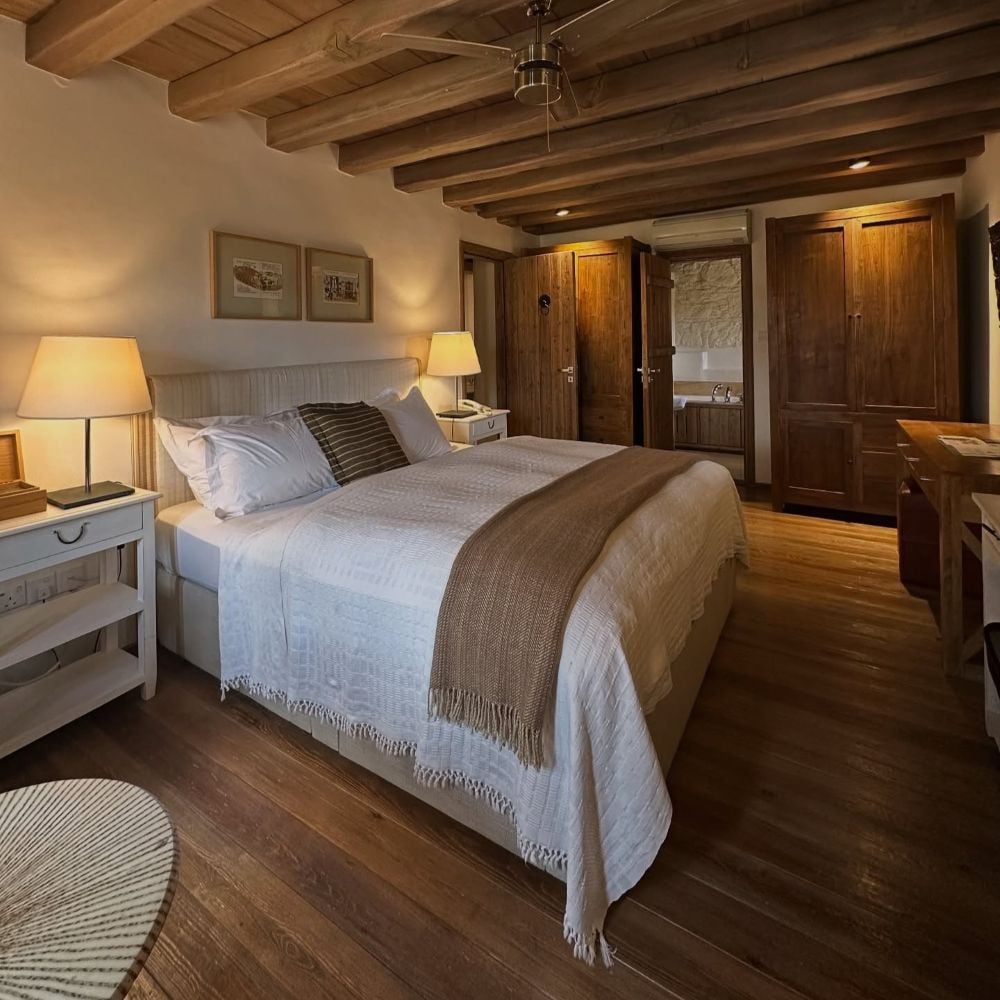 Apokryfo Hotel, rooms