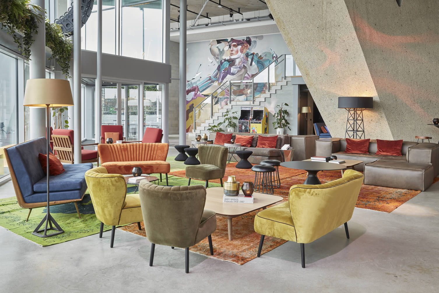 Sir Adam Hotel