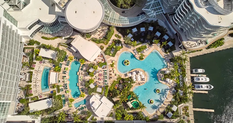 Pier Sixty-Six, the pool