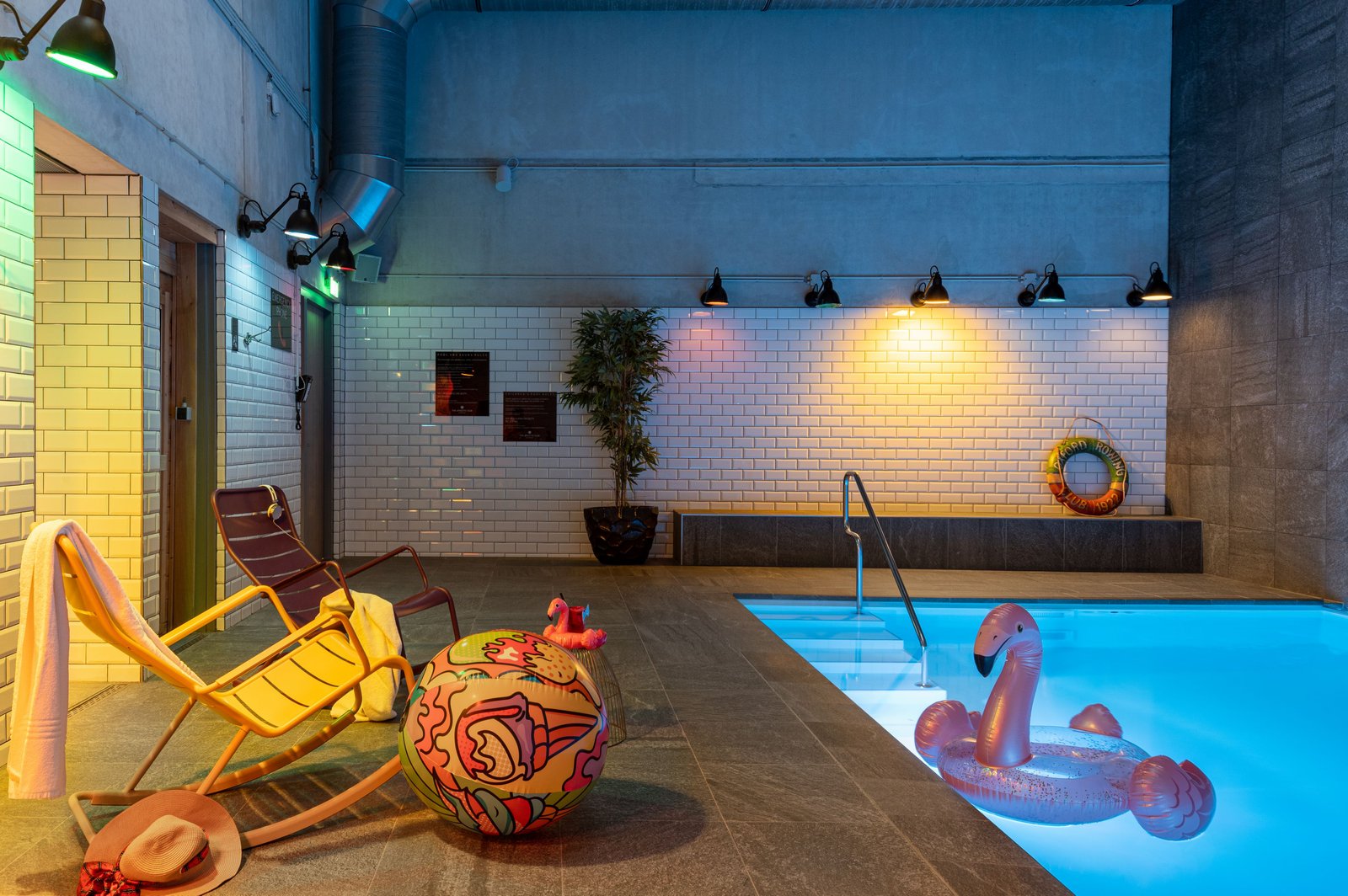 Moxy Amsterdam Houthavens, the pool