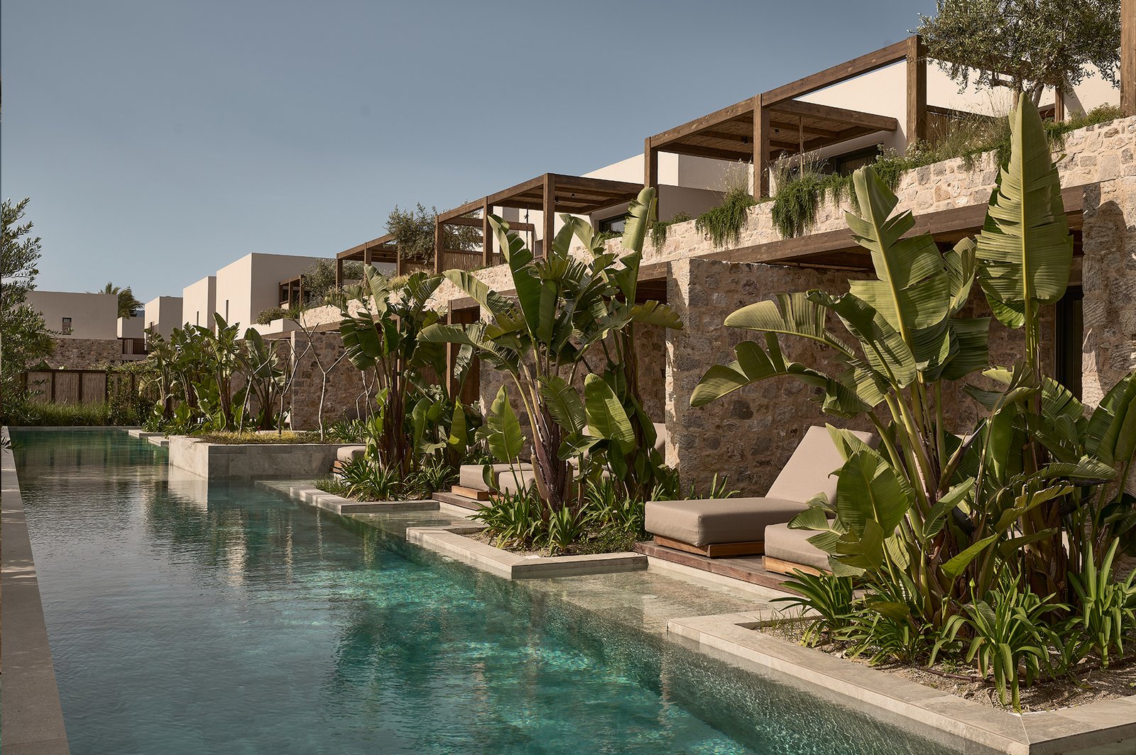Theros All Suite Hotel