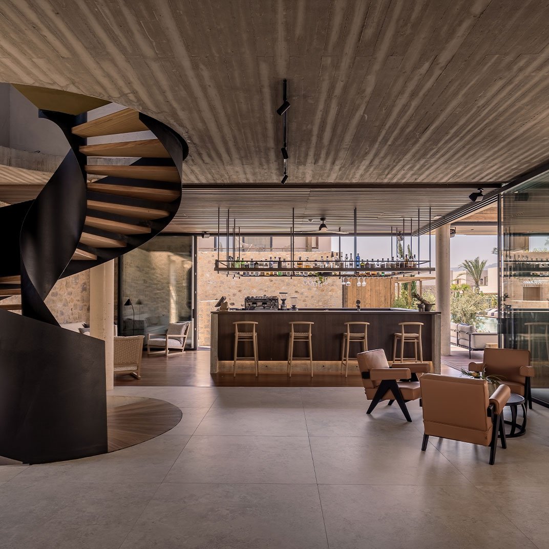 Theros All Suite Hotel