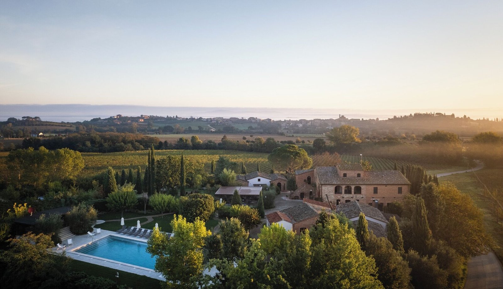 Borgo San Vincenzo, the pool