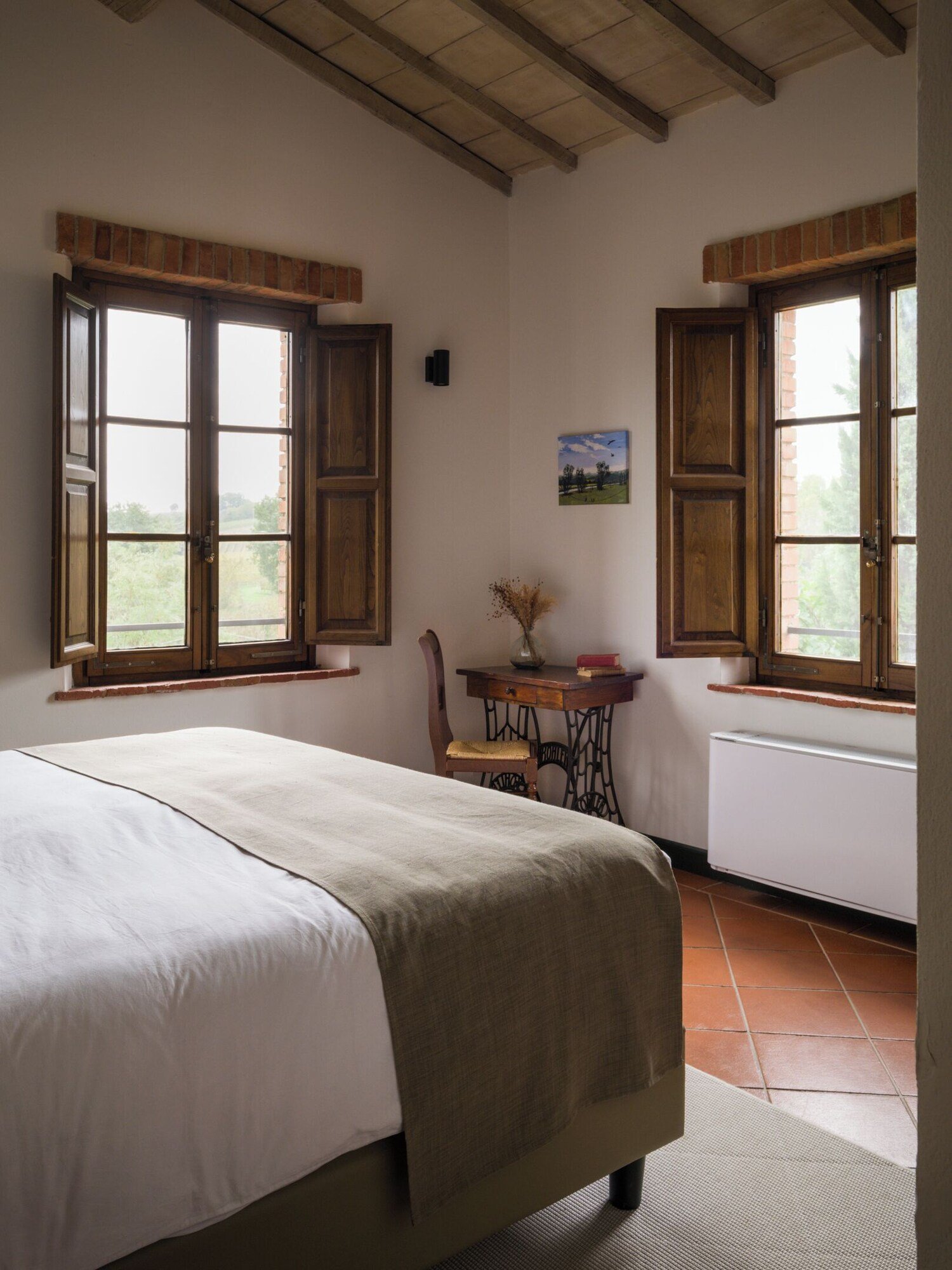 Borgo San Vincenzo, rooms