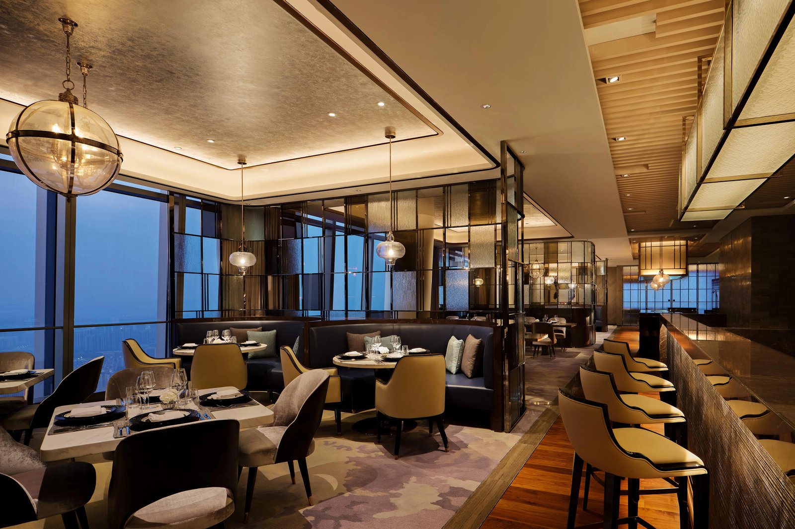 Na Lotus Hotel, a Luxury Collection Hotel, Nanning, the clouds all day dining restaurant