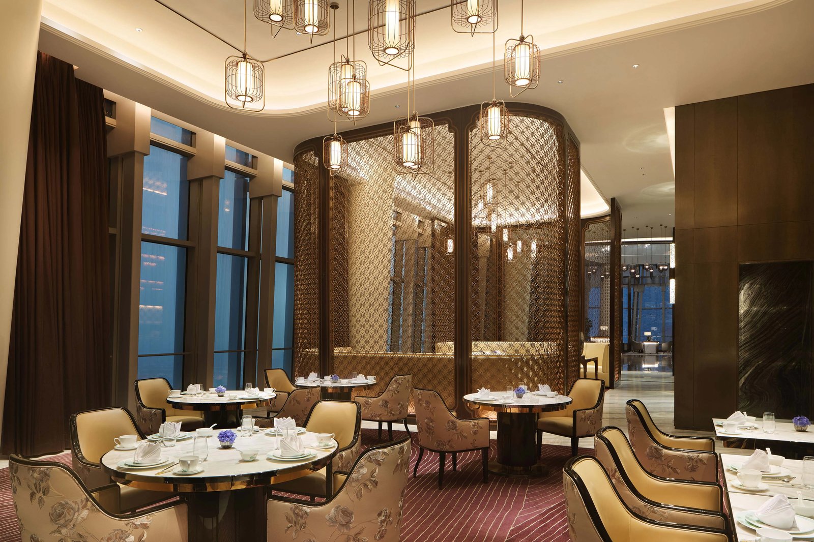 Na Lotus Hotel, a Luxury Collection Hotel, Nanning, at the table