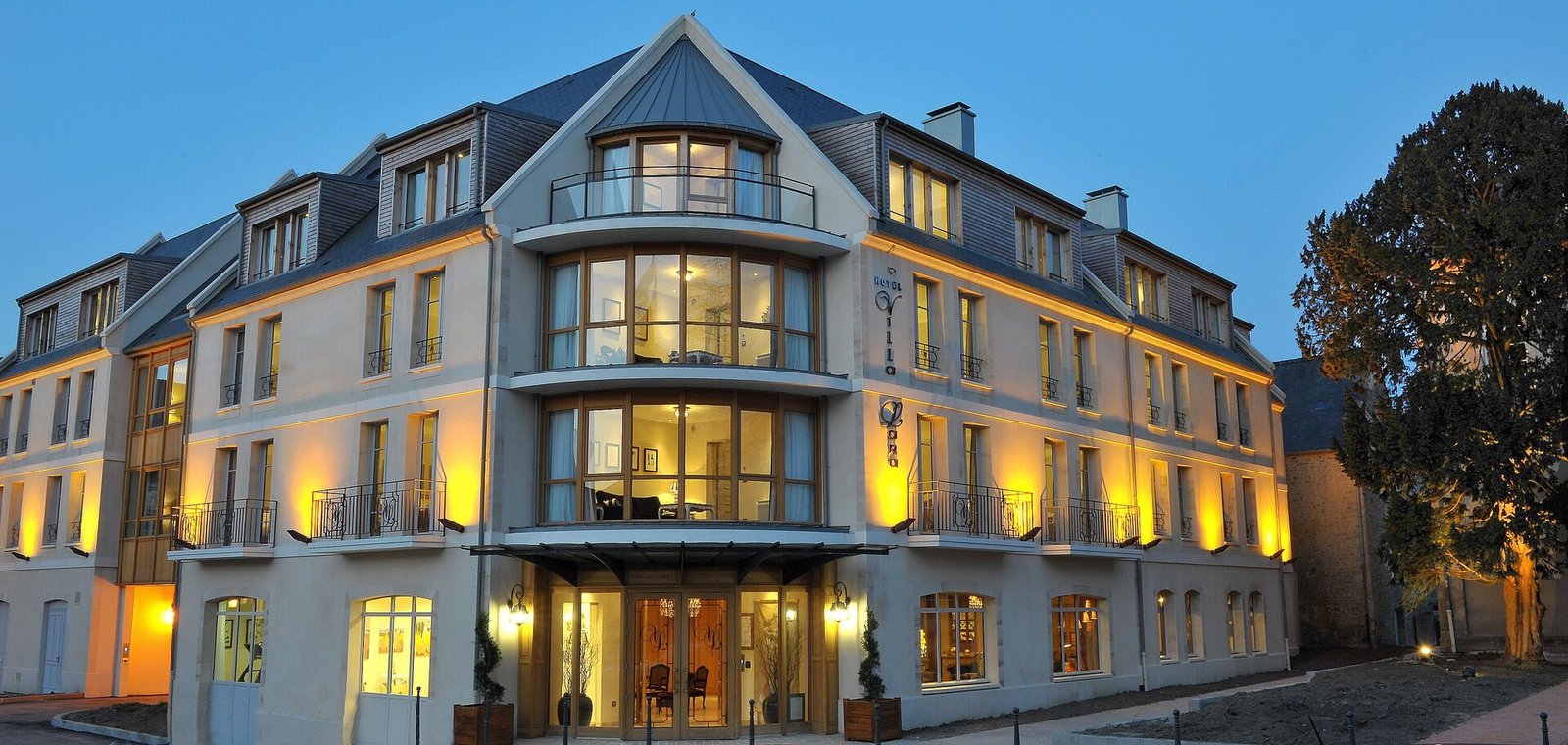 Villa Lara Hotel, how it began