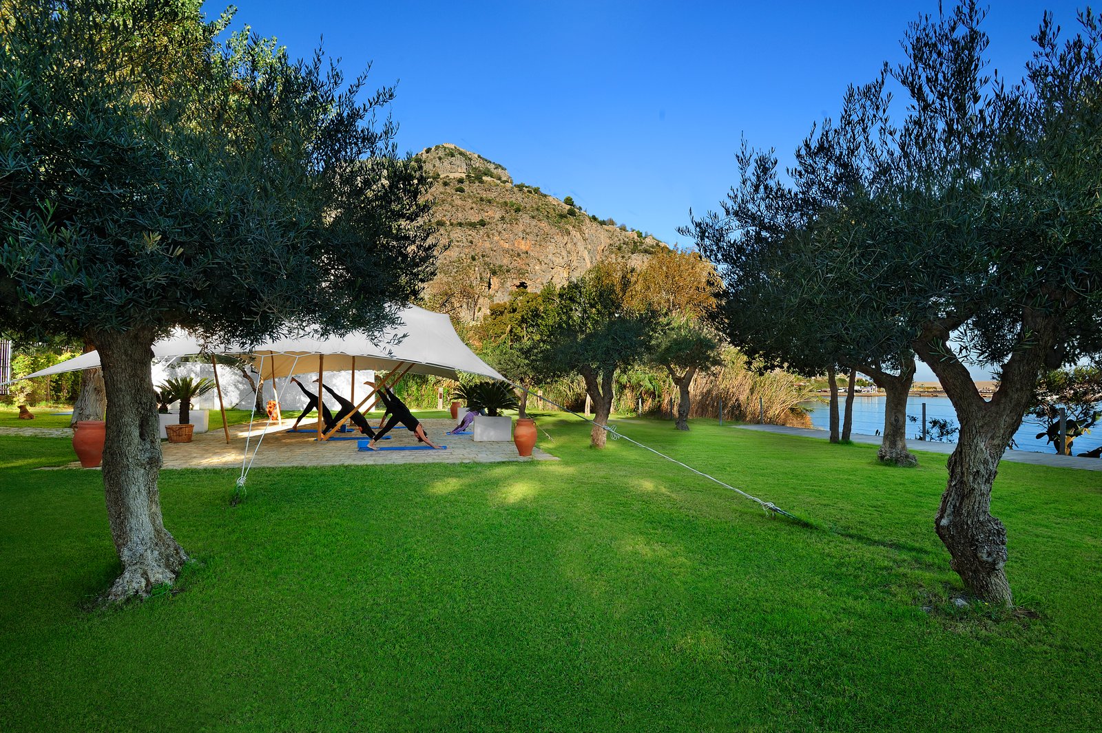 Hotel Le Calette, yoga in the park