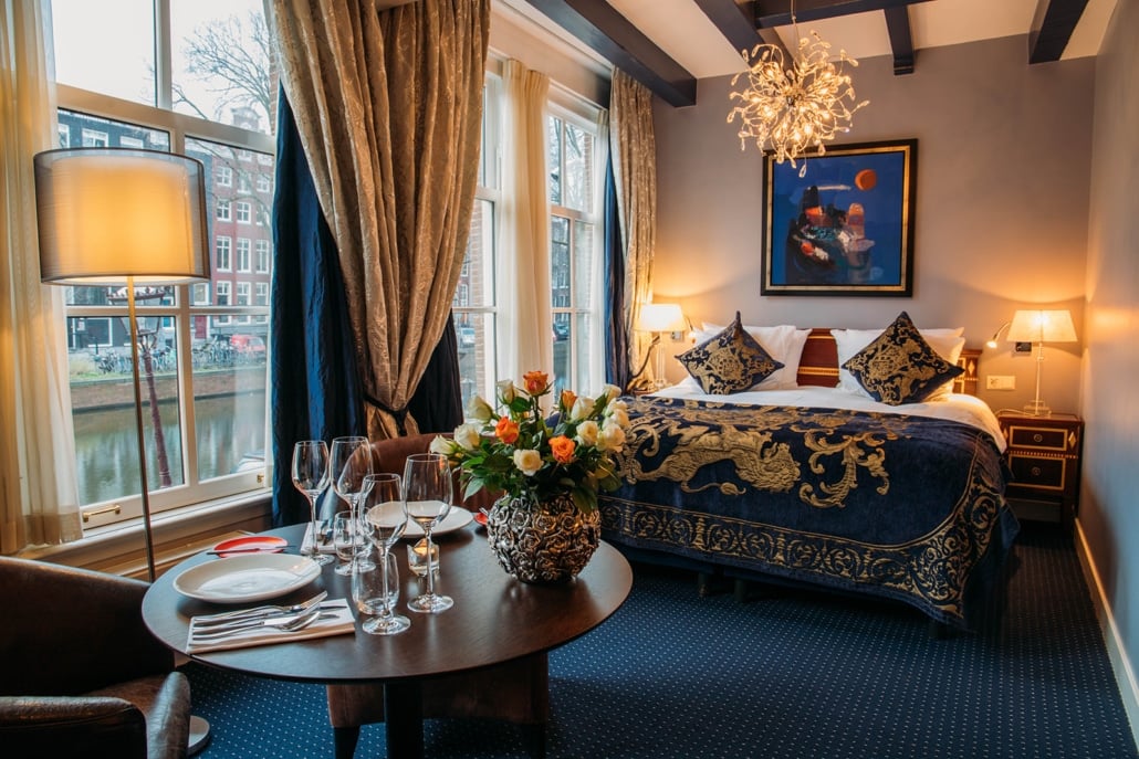 Ambassade Hotel — rooms