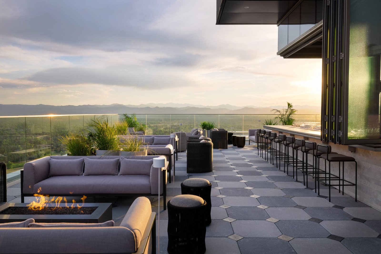 Kimpton Claret Hotel