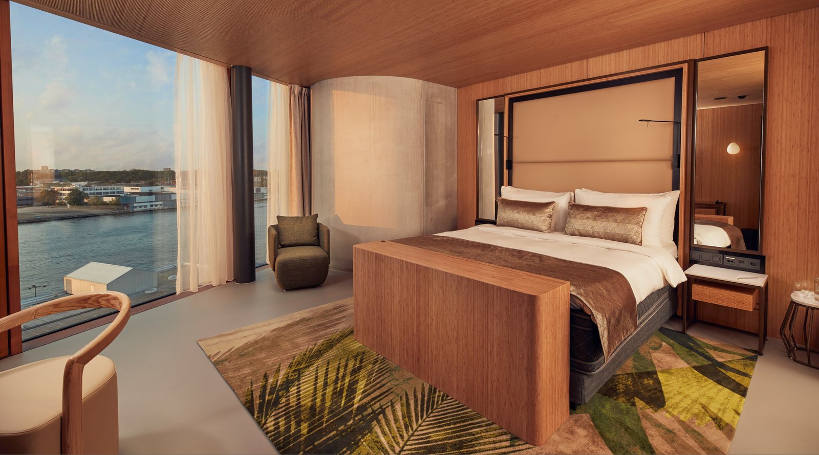 Hotel Jakarta — rooms
