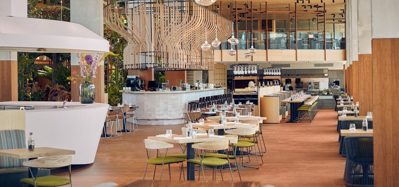 Hotel Jakarta, café jakarta