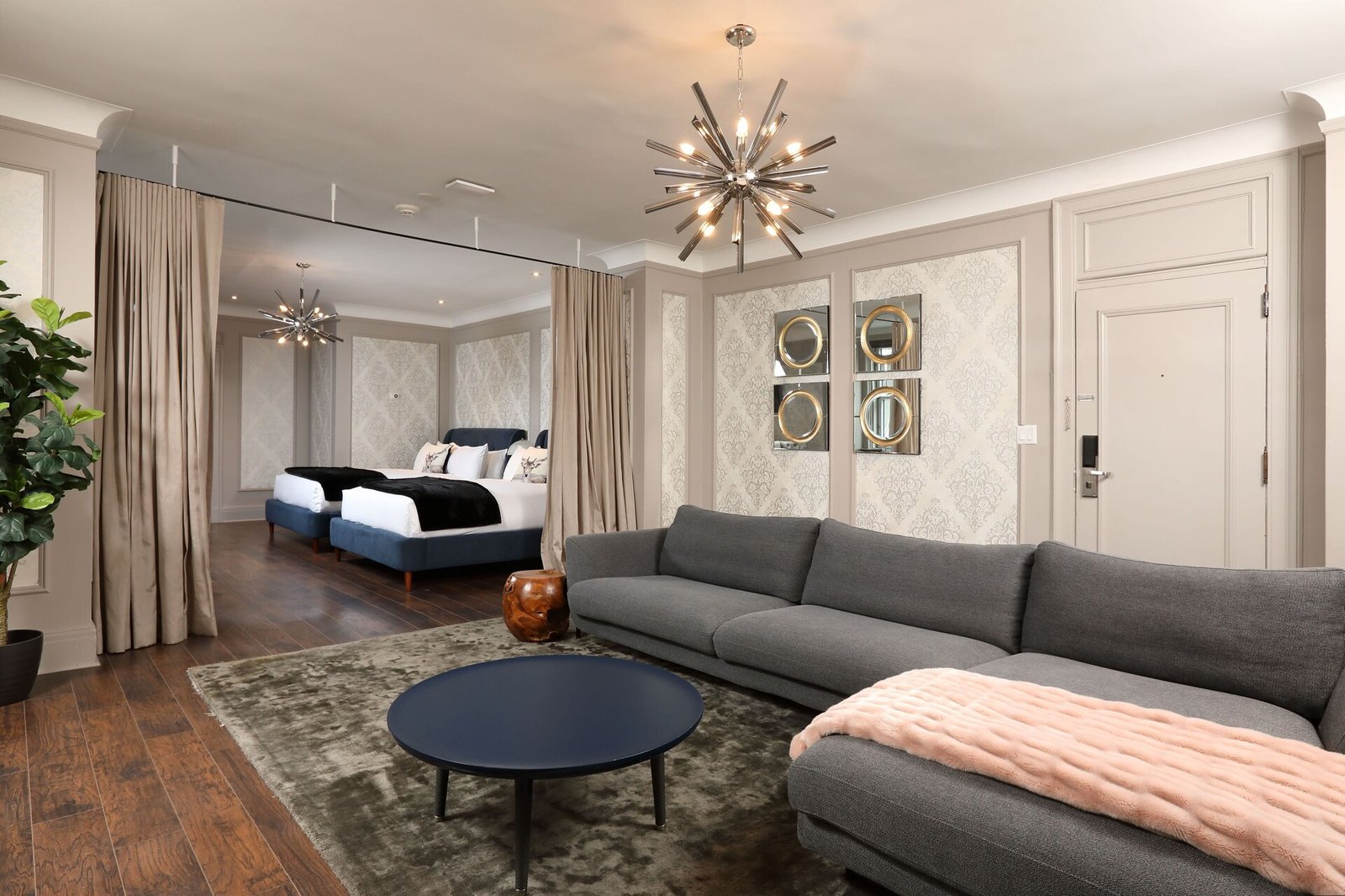 The Fort Garry Hotel, Spa and Conference Centre, rooms