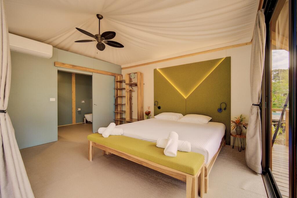 EVIA Life Resort