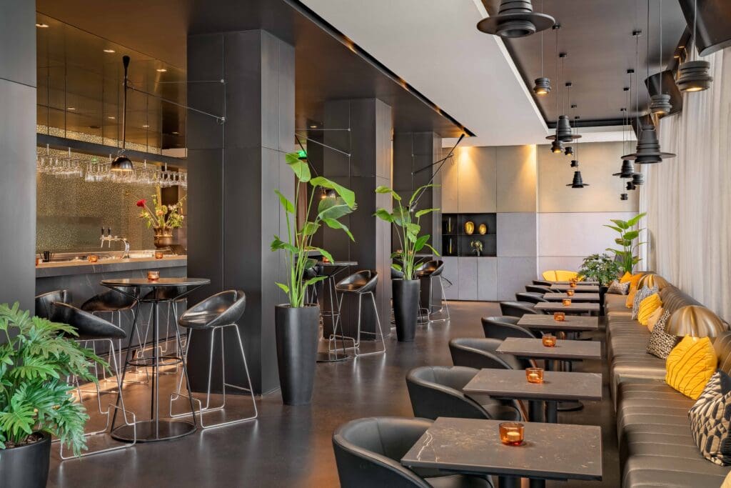 art'otel Amsterdam — eat & drink