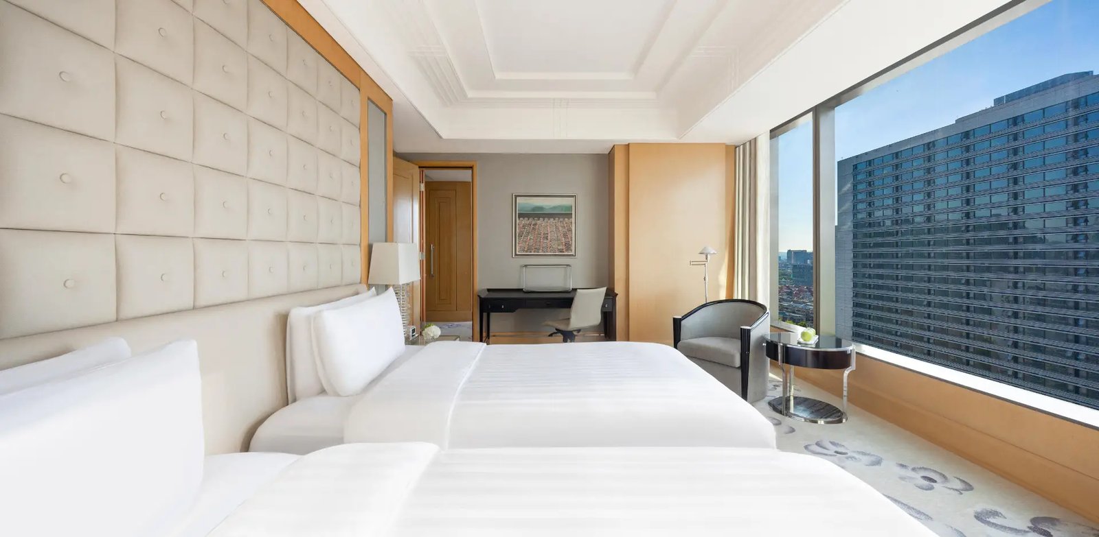Shangri-La Hotel, rooms