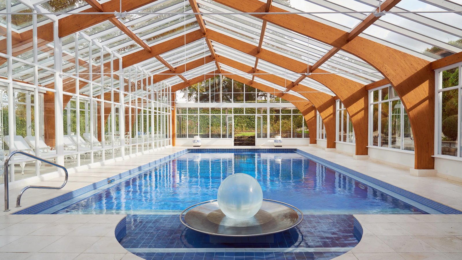 Summer Lodge Country House Hotel & Restaurant, the pool
